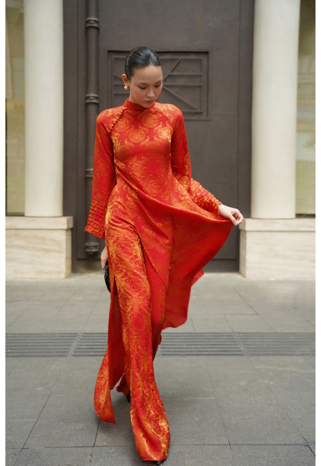 Áo dài Gấm Đỏ